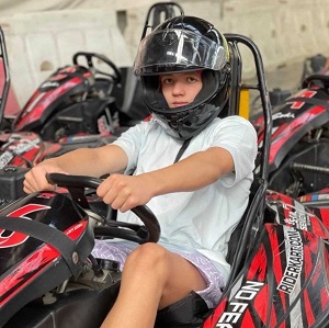 Хотим выразить огромную благодарность школе кайтсёрфинга в Египте(Шарм эль Шейх) А именно.<details><summary>Развернуть</summary>  супер классному, позитивному, знающему своё дело и подход к каждому из учеников - Акиму. Взяли 6 часов занятий и уже на втором занятии сын смог достичь первых результатов, он смог встать на кайт и поехать - это чудо и лучшая награда. В 13 лет сложно подростку, такой уж возраст... Но к Акиму сын бежал на занятия с удовольствием не смотря на ранний подъём. Он просто влюбился в кайтсёрфинг - это постоянный приток адреналина, огромное удовольствие и отличная тренировка. Сын решил заняться этим видом спорта серьёзно, так как всегда есть чему учиться: новым трюкам и элементам. Кайтсёрферы очень приветливые люди с которыми легко подружится. Огромное спасибо.</details>